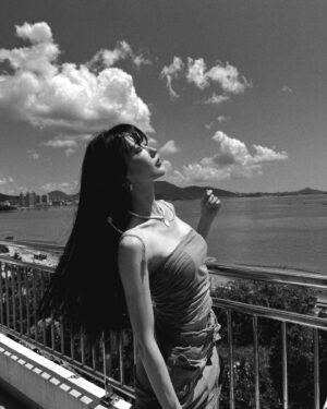 Park Soo-bin Instagram - Toooooo hot🥵