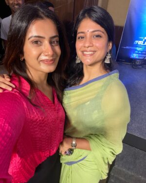 Parvathy Venkitaramanan Instagram - 💞 

.

While hosting the press meet of  #saturday 
With the most humble actors @nameisnani sir @iam__sjsuryah sir @priyankaamohanofficial @officialaditibalan 🤍