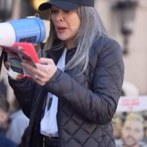 Patricia Heaton Instagram - Words cannot describe how devastating the news of the six murdered hostages is. Earlier this year at @Columbia U I asked Christians to speak out for them, including Hersh and Carmel. Pray for their families as they mourn this unimaginable loss. #freethehostages #freethehostagesnow #israel #prayforthehostages #prayforisrael