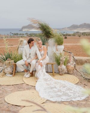 Patricia Montero Instagram - 16 años después, ocurrió 🤍 

3 días donde hemos podido por fin, celebrar EL AMOR! 

📷 @franleonardoymariateresa 

#AdroverMonteroWedding