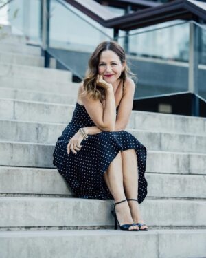 Paula Lobo Antunes Instagram - Ontem na apresentação da grelha da SIC ♥️
Novidades incríveis e um canal cheio de talento.
Parabéns!!! 
@sicoficial 
📸 @directedbyruas