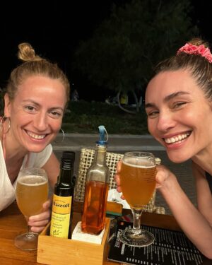 Paula Morales Instagram - Popurrí ✈️☀️🌙🥘🎷💗