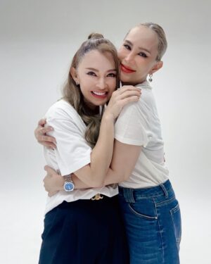 Pimonwan Hoonthongkam Instagram - ลูกสาว ดับเบิ้ลยู สวยจริงทุกคนเลยค่ะ @lewmanas