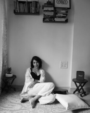 Plabita Borthakur Instagram - Let's wander where only dreams can take us! 
🤍

Photography : @mayank99683 
HMU : @halohues.by_parisadias @hmua_rakshapatel._ 
.
.
.
.
.
.
.
.
#plabitaborthakur #mood #thursday #dreamland #wander #daydreamer #fantasy #hope #love