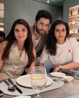 Pooja Gor Instagram - ☕️🍷🧀🤌🏼🤷🏻‍♀️

📍Armani/Caffè 

Choose please?! 🤭
