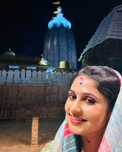 Actress Poonam Mishra HD Photos and Wallpapers February 2025
