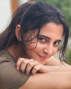 Actress Preethi Asrani HD Instagram Photos and Wallpapers August 2024