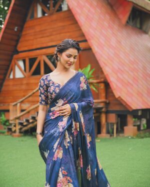 Preety Kongana Instagram - 💙🩶💙 

📸 @bikashsaikia_photography 
💄 @makeupartist_raghu_rekx

🫶🏻 @bidyut_rakesh