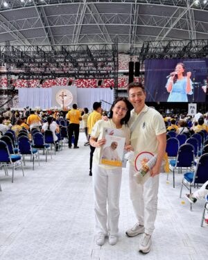 Priscelia Chan Instagram - May God bless you always Pope Francis 💛 Thanks be to God 🥹🙏💛 #PopeFrancisSingapore #Catholic #Hallelujah