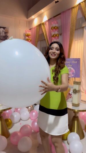 Priya Mishra Instagram - Tara mode on 😂🤪 #ghumhaikisikeypyaarmeiin