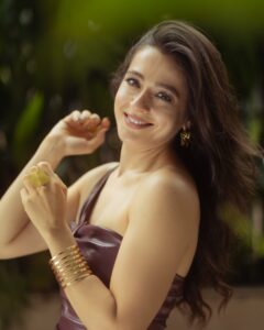 Actress Priyal Gor HD Photos and Wallpapers December 2024