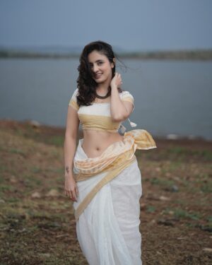 Priyanka KD Instagram - Saree lover ♥️…… 

#saree #sareelove #photoshoot #photooftheday #mumbai #picoftheday #priyankakholgade