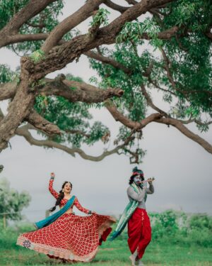 Priyanka M Jain Instagram - हरे कृष्ण हरे कृष्ण कृष्ण कृष्ण हरे हरे,हरे राम हरे राम राम राम हरे हरे🧿🦚 

Designer @sreha_designer_studio 
Captured by @thehashtag_photography 
MUA @praneetha_beautymakeover 
.

.

.

.

.

.

.

#krishna #krishnalove #krishnajanmashtami #janmashtami #janmashtamispecial #radhakrishna #rukmini #wohkisnahai #harekrishna #trend #trending #trendingreels #trendingnow #love #flute #gokul #brindavan #vrundavan #brundavan #gokulashtami #priyanka #priyankajain #priyankamjain #shiv #shiva #shivakumar #shivakumarmarihal #neverendingtales