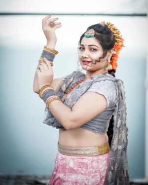 Priyanka Nalkari Instagram - #latepost #nomakeup #krishnastami 
Pc @k.sathish.reddy 
Hairstyle @nalkargeetha_14 😍