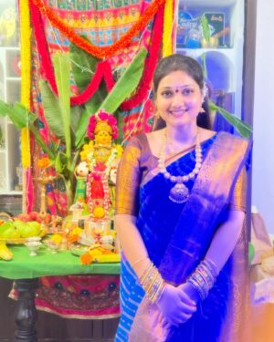 Priyanka Nalkari Instagram - “VARALAKSHMI VRATHAM 2024”..
Bangles @blossomspot_