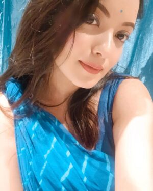 Puja DebNath Instagram - Blue💙 
#bluesarees 
#bluelover 
#bengali