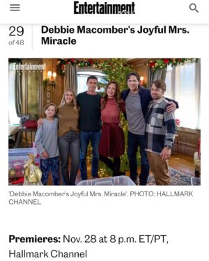 Rachel Boston Instagram - Nothing says Thanksgiving like gathering around the TV for a Christmas movie! Tune in Nov 28th!! #countdowntochristmas @hallmarkchannel