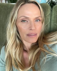 Actress Rachel Roberts HD Photos and Wallpapers December 2024