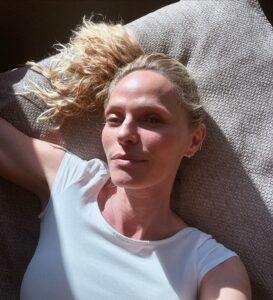 Actress Rachel Roberts HD Instagram Photos and Wallpapers August 2024