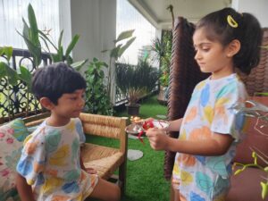 Radhika Pandit Instagram - Tiny Tots, big love..
Some unfiltered moments from our Rakshabandhan celebrations.
Hope you all celebrated with your loved ones too🤗🧿

#radhikapandit #nimmaRP
