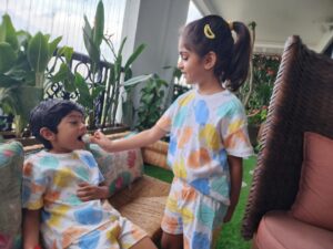 Radhika Pandit Instagram - Tiny Tots, big love..
Some unfiltered moments from our Rakshabandhan celebrations.
Hope you all celebrated with your loved ones too🤗🧿

#radhikapandit #nimmaRP
