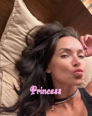 Radka Třeštíková Instagram - touch of pink💓