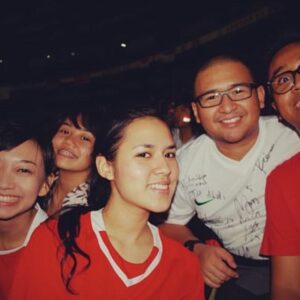 Raisa Andriana Instagram - Supporting timnas since……… (Slide 2)
