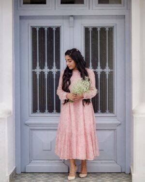 Rajisha Vijayan Instagram - 🌸🌸🌸

@bunastudio 
@jiksonphotography 
@styledbysmiji 
@laxmi_saneesh