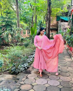 Rashmi Rajput Instagram - Pink for a day 🌸
.
.
.
.
#salwarkameez