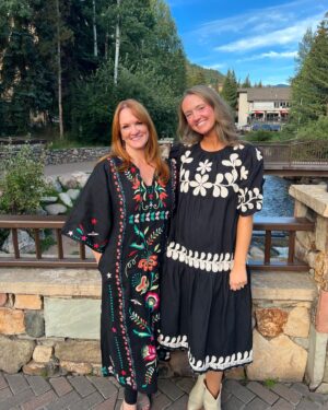 Ree Drummond Instagram - The Embroidery Girls! 🤓 It’s a thing.