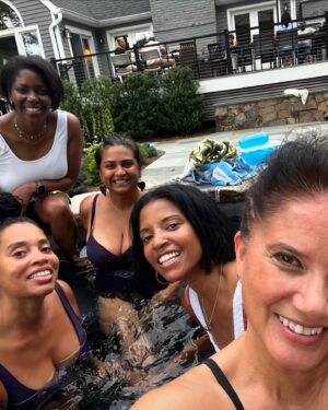Renée Elise Goldsberry Instagram - Summer’s👏🏾Not👏🏾Over👏🏾 There’s 3 weekends left! Make more ☀️ memories this weekend! 🍉🌊💛 Here are a few moments from mine that didn’t make the grid… until now! 
#SummersNotOver #PhotoDump #GratefulVibes #summerfridays
