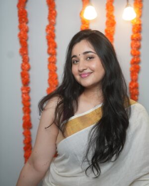 Revathi Pillai Instagram - onam ashamsakal🌻