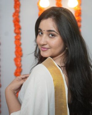 Revathi Pillai Instagram - onam ashamsakal🌻