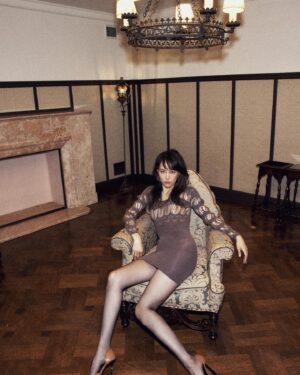 Rinko Kikuchi Instagram - @numerotokyo

Numéro TOKYO OCTOBER 2024 No.180
Wearable Mode「秋冬モードの新定番」 
2024年8月28日発売！

菊地凛子がドラマティックに演じる、
サンローランウーマン

1920〜30年代のブドワール（貴婦人の私室）の美学にルーツを持つ、サンローランの2024年秋冬コレクション。家でくつろぎつつも、そのまま外出できるような常に準備の整った、自信に満ちたサンローランウーマンを菊地凛子がドラマティックに演じる。

※掲載内容は通常版、特装版と同様です。別冊付録は付きません。

Model: @rinkokikuchi 
Photo: @photokyj80 
Fashion Director: @yoshico_kishimoto 
Hair: @asashihair 
Makeup: @udashi 
Cover Design: Takeshi Hamada

#菊地凛子 @rinkokikuchi #サンローラン #saintlaurent #numerotokyo #numerotokyo180 #magazine #mode #fashion #art #culture #beauty #lifestyle #people #photo #WearableMode