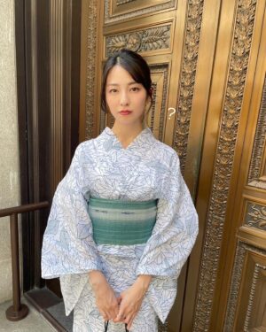 Riria Kojima Instagram - 🫣😐😏

相変わらず夢を
よく見るんだけど

目覚めた世界が
心地よくて🎐

寝起きもなんだか
前より健やかでございます。

ありがたい。💤

睡眠てほんとに大事
だよなぁ

あとは夢の内容だな~