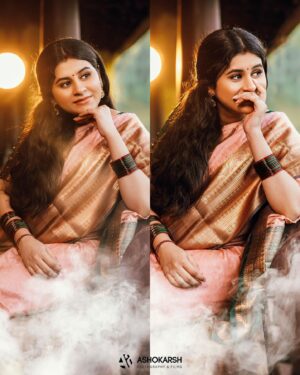 Rithika Tamil Selvi Instagram - தாய்மையின் முதல் அத்யாயத்தில் ✨

@vinun43

PC @ashokarsh & team 
MUA @profile_makeover & @chella_hair_makeup 
Hairstylist @mani_stylist_ 
Blouse & kurta set @vika.label 
Saree #mywardrobe 

#rithikatamilselvi #tamil_rithika #maternity #maternityphotoshoot #maternitypics #waitingforlittleone #maternityshoot #tamilrithika