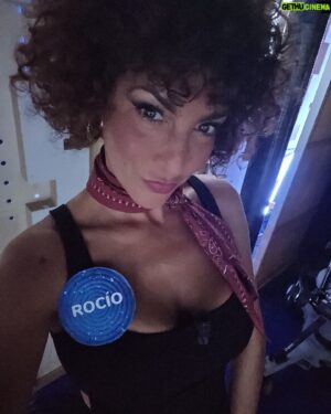 Rocío Madrid Instagram - Hoy he sido muy feliz.
Después de un tiempo regreso de invitada a @pasapalabra .
La calidad humana y profesional de cada persona de este equipo es enorme.
Son más de 15 años trabajando con ellos .El amor y el cariño con el que me tratan siempre es muy grande.
Ha sido un placer volver a el que considero un poquito mi casa y ver a gente que quiero mucho.
Ya que me recuerdan a donde pertenezco y donde nunca más tengo que volver.
Gracias equipo por todo,sois muy grandes...
Ah! En la última foto con mi súper collar de @pulserinchismaca ❤️🙌
Guapa mi @marisajarab 🌟.