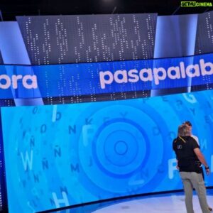 Rocío Madrid Instagram - Hoy he sido muy feliz.
Después de un tiempo regreso de invitada a @pasapalabra .
La calidad humana y profesional de cada persona de este equipo es enorme.
Son más de 15 años trabajando con ellos .El amor y el cariño con el que me tratan siempre es muy grande.
Ha sido un placer volver a el que considero un poquito mi casa y ver a gente que quiero mucho.
Ya que me recuerdan a donde pertenezco y donde nunca más tengo que volver.
Gracias equipo por todo,sois muy grandes...
Ah! En la última foto con mi súper collar de @pulserinchismaca ❤️🙌
Guapa mi @marisajarab 🌟.