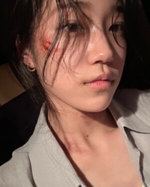 Roh Yoon-seo Instagram - 행복하고, 재밌고, 영광이었던
🌲아무도 없는 숲속에서 🌲 
전의선🫶🍅👩‍⚕️
#Thefrog