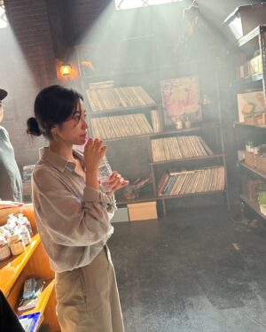 Roh Yoon-seo Instagram - 행복하고, 재밌고, 영광이었던
🌲아무도 없는 숲속에서 🌲 
전의선🫶🍅👩‍⚕️
#Thefrog