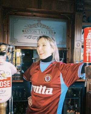 Rose Ayling-Ellis Instagram - Warning: this post may break a few people's hearts. 

My episode in ‘Who Do You Think You Are?’ is out tonight at 9pm, so this will make sense. Say hello to your newest @avfcofficial fan.

(My granddad would be proud)