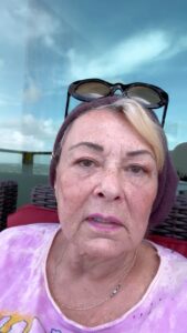 Actress Roseanne Barr HD Photos and Wallpapers January 2025