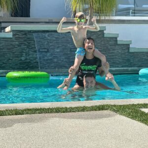 Roselyn Sánchez Instagram - That kid of day when it’s 106 in LA! #poollife #lovinlife