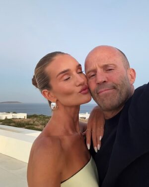 Rosie Huntington-Whiteley Instagram - … Gonna be you
And me
Gonna be everything you
You ever dreamed