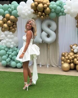 Rosie McClelland Instagram - Virgo szn♍️🎂

My full birthday vlog is out now, link in my bio⬆️