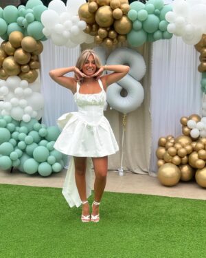 Rosie McClelland Instagram - Virgo szn♍️🎂

My full birthday vlog is out now, link in my bio⬆️