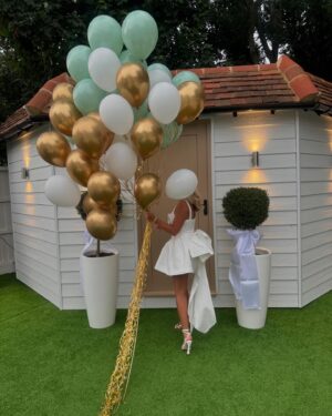 Rosie McClelland Instagram - Another candle to the 🎂