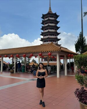 Ruchira Jadhav Instagram - Discovering Malaysia’s charm 🇲🇾 One chic look at a time!

#RuchiraJadhav ✨
#lookbook #stylingdiaries 
#InternationalTravelShow 
#Travel #love #travelshow #Bollylands

Which outfit did you like the most !