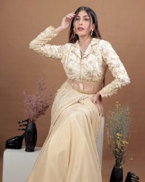 Ruma Sharma Instagram - I can hear your thoughts like a melody 💕
.
.
Shot by - @lsd.photography.official 
Edit by - @sk_photograpahy 
.
#designerlook #designershoot #designerwearinspiration #fashionshoots #rumasharma #aestheticpost #aestheticphotography #fashionlookbook #designerwear