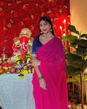 Ruma Sharma Instagram - यह सिर्फ़ उत्सव नहीं, मोत्सव है ♥️ 
All about Ganesh Chaturthi #ganpatibappamorya 
.
Beautiful saree from - @kashvi_saree 
.
.
#ganpatifestival #ganeshutsav #ganeshchaturthi #ganeshotsav #ganeshpuja #ganpatidecoration #indianfestivalseason #ganeshfestival #rumasharma